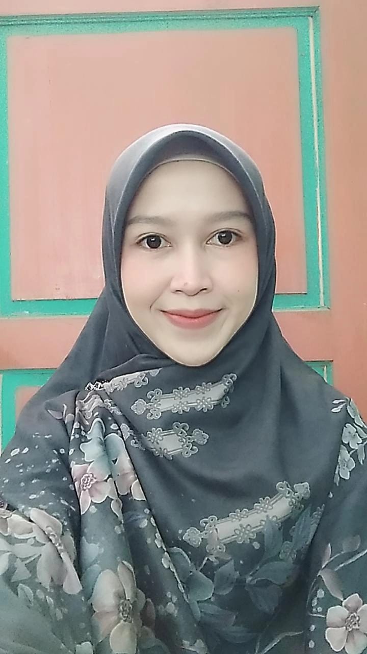 Foto Nina Nuraeni, S.Pd